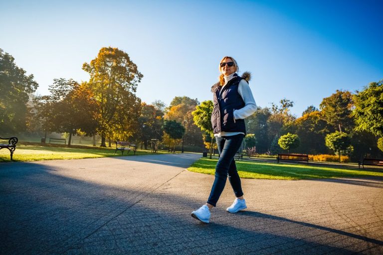 Manfaat Jalan Kaki Pagi untuk Kesehatan Jantung