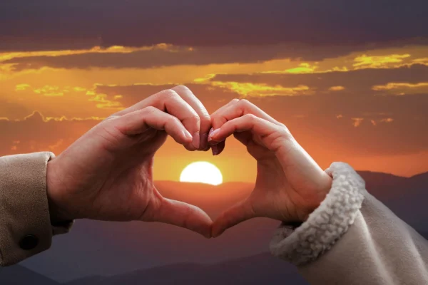 Mengenali Tanda Cinta Sejati, Bukan Sekadar Perasaan Sesaat