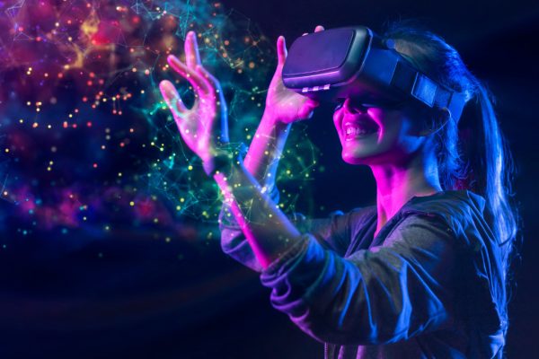 Virtual Reality, Melangkah ke Dunia Digital yang Imersif